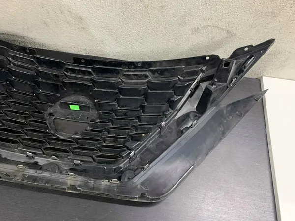Grill for Nissan Juke II F16 623106PA0A / 623106PA0B image 8