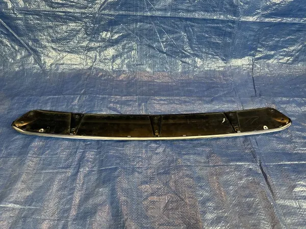 Mercedes-Benz AMG GT Diffuserstrip OEM A2908853601 image 2