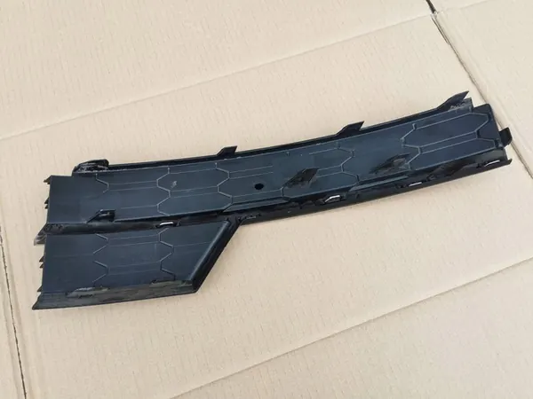 Griglia paraurti anteriore sinistra SKODA OCTAVIA III 5E0807681G image 5