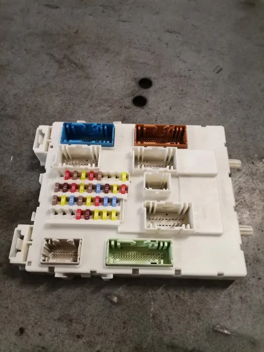 BSI-Sicherungskasten Ford C-Max MK2 OEM BV6N14A073FS image 2
