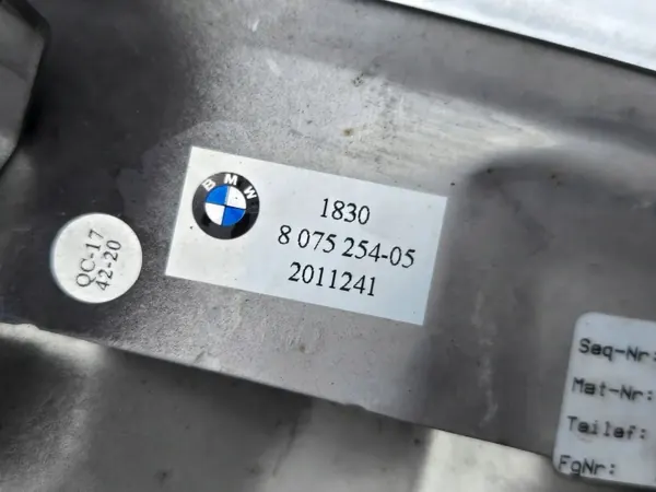 QUA9075 OEM Pakoputken pääte BMW 8-sarjaan image 6