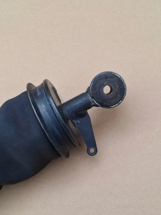 Coussin suspension cabine MAN TGA OEM 85417226023 image 5