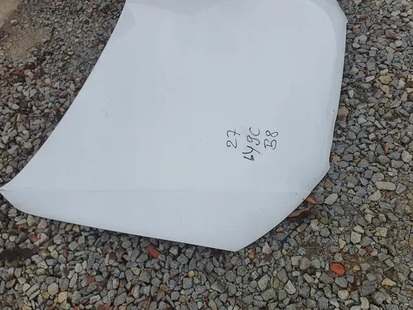 Audi A4 B8 Framhjälm Motor LX7W image 2