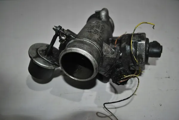 Throttle Body Ford Mondeo MK4 2.0 TDI 0261230172 6X719F479AA image 4