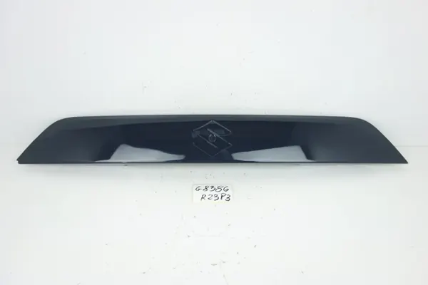 Suzuki S-Cross 2013- Garniture Hayon OEM 83941-61M0 image 2