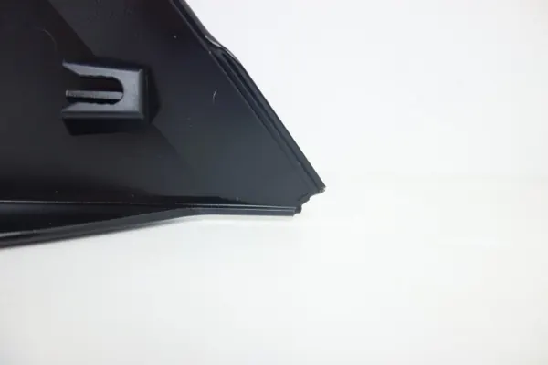 Suzuki S-Cross 2013- Garniture Hayon OEM 83941-61M0 image 8