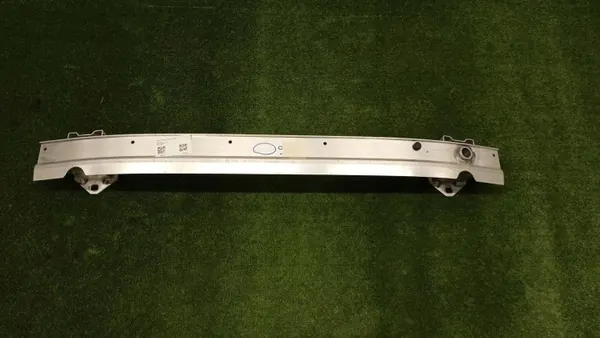 BMW 8 G15 Viga Parachoques Trasera OEM 7472181 image 2