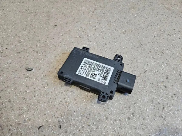 Audi e-tron Voor BSM/BLIS Module OEM 4N0907669G image 2