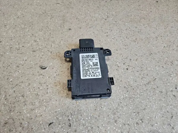 Audi e-tron Voor BSM/BLIS Module OEM 4N0907669G image 3
