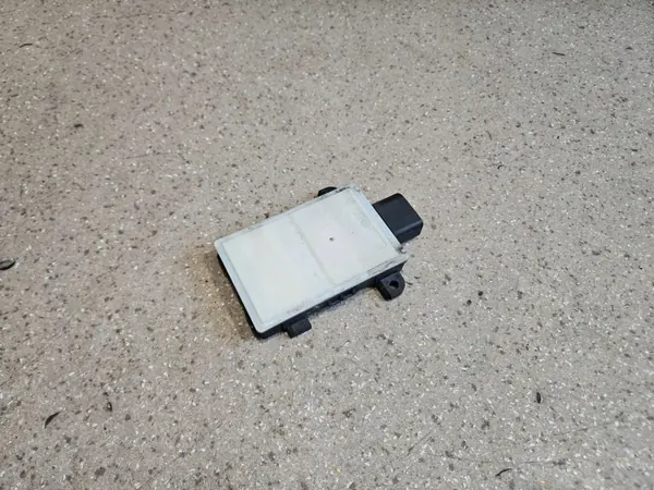 Audi e-tron Voor BSM/BLIS Module OEM 4N0907669G image 6