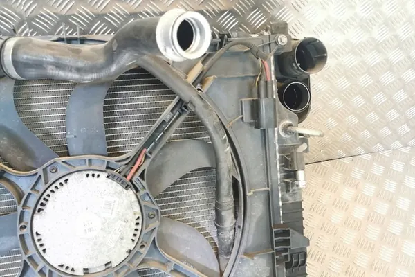 Radiateur MERCEDES-BENZ R (W251, V251) 3.0L diesel image 10