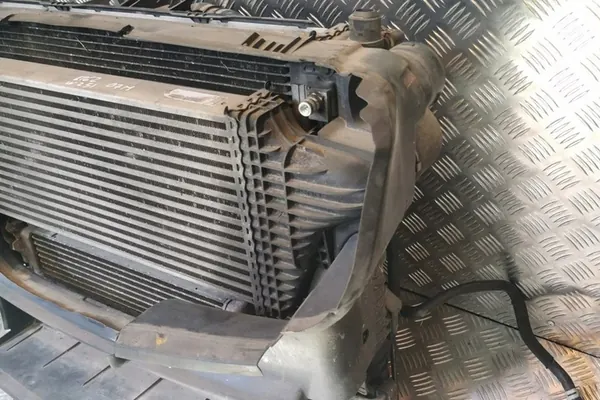 Radiateur MERCEDES-BENZ R (W251, V251) 3.0L diesel image 2