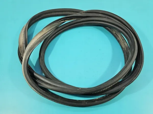Joint de hayon Ford Focus MK4 Break OEM IMPRK1536538 image 2