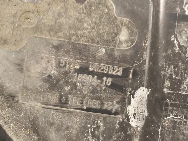 Triangle d'aile BMW F74 OEM 9629824 9629823 image 3