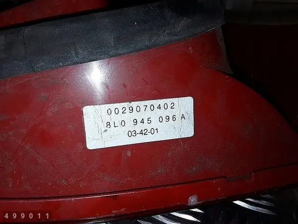 Luz trasera Audi A3 1997 8L0945096A image 4