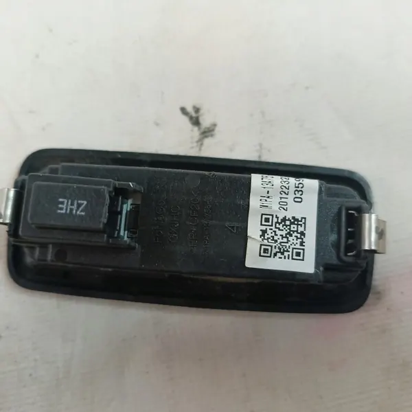 Luz de maletero Ford Bronco Sport OEM M1PA-13A756-C image 3