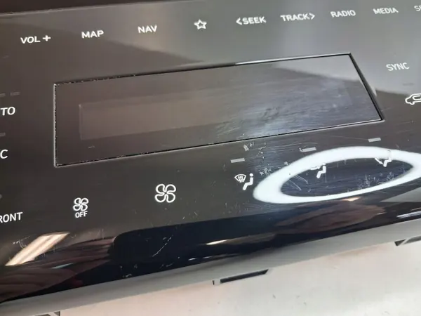 Pantalla panel Hyundai Tucson IV OEM 96525-CZ100 image 4