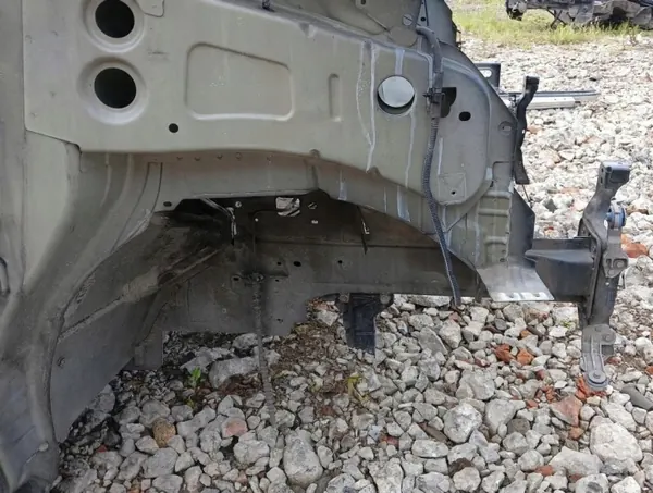 Oikea pitkittäispalkki OEM 490093 Opel Vivaro C image 2