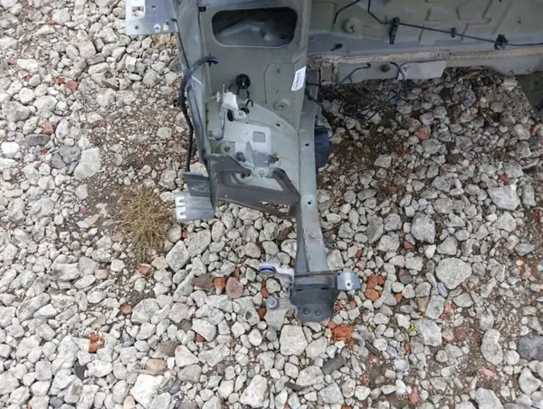 Oikea pitkittäispalkki OEM 490093 Opel Vivaro C image 3