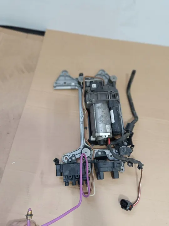 Compressor suspensão ar OEM 43234234 Porsche image 2