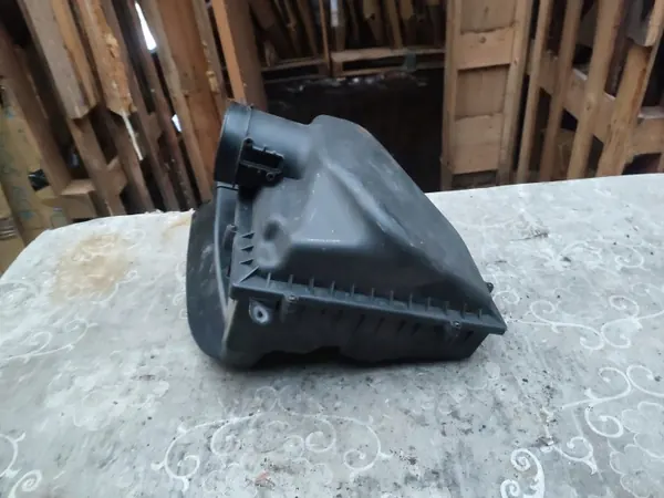 BMW Luftfiltergehäuse OEM 8620945 - Gebraucht image 4