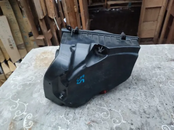 BMW Luftfiltergehäuse OEM 8620945 - Gebraucht image 5
