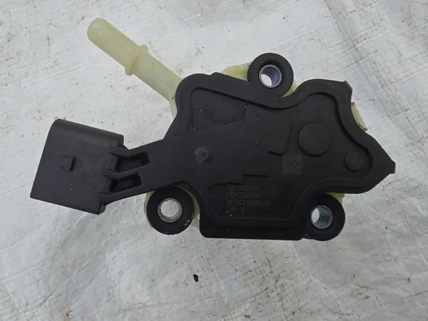 POMPE ADBLUE MERCEDES W205 2.2 CDI F01C250151 image 3