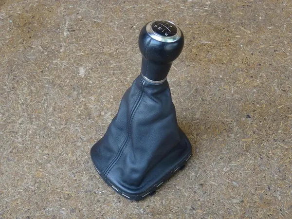 AUDI Q3 8U Växelspaksknopp Läder Set 8P0863279A image 2