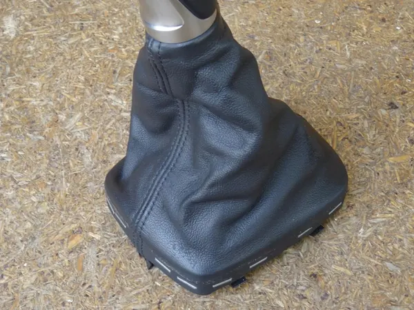 AUDI Q3 8U Växelspaksknopp Läder Set 8P0863279A image 4