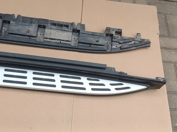 OEM A2946892400 Estribo derecho Mercedes EQE SUV image 4
