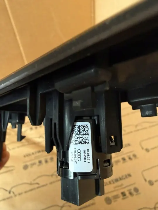 Audi Q3 83A Radio Start Stop Panel OEM 83B919600C image 4