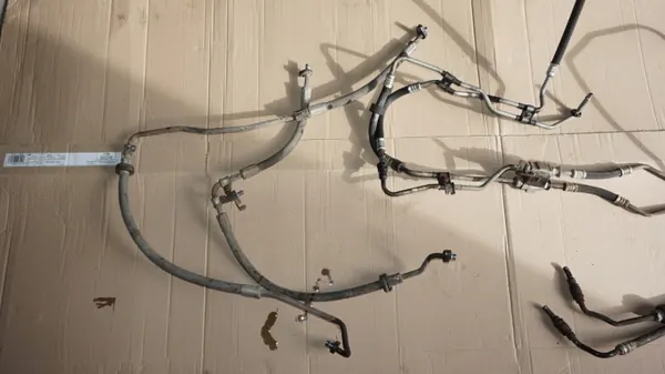 Kleppenblokslangen OEM A1663201554 Mercedes ML GLE image 3