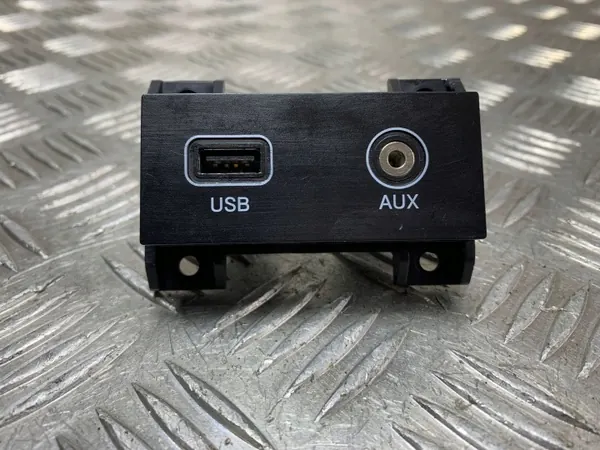 Enchufe USB OEM FOB24081 para SsangYong Rexton 2019 image 2