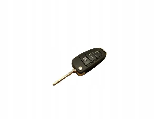 Audi Q2 Avain OEM 81A837220 - Käytetty image 2