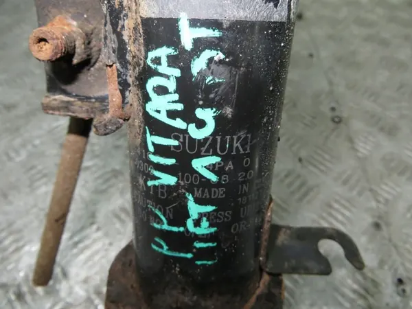 Suzuki OE OEM 212/194 Etu Oikea Jousitus image 7