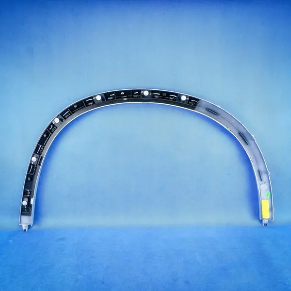 Vasemman etulokasuojan trimmi M-Paketti BMW X5 G05 image 7