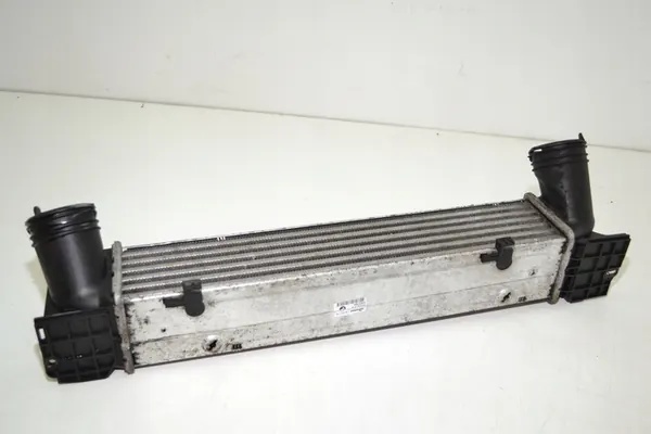 Ilmanjäähdytin BMW E81 E82 E87 E88 E90 E91 E92 E93 2.0 06.04-06.15 OEM 7524916 image 4