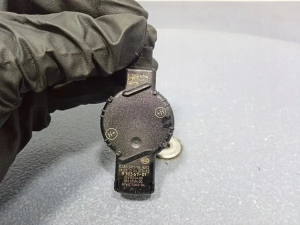 BMW Regensensor OEM 9303611 voor 5-serie F10/F11 image 4