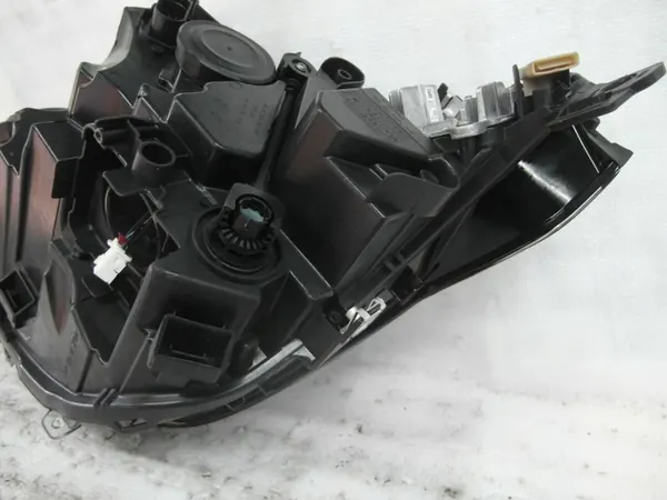 Farol Dianteiro Direito VW Golf VIII 8 Full LED image 8