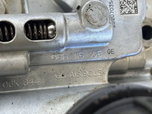 Pompe à huile OEM 06H115105GE pour moteur VW 1.8 TSI image 7