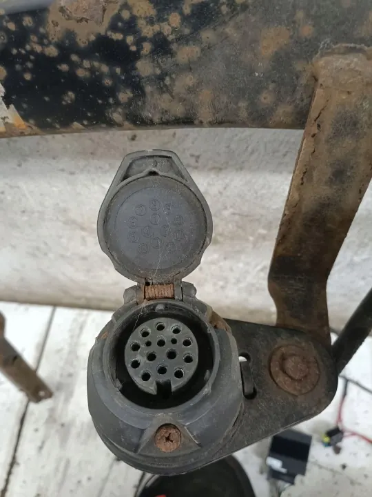 Ford Mondeo MK IV peräkärkisarja OEM E13002231 image 7