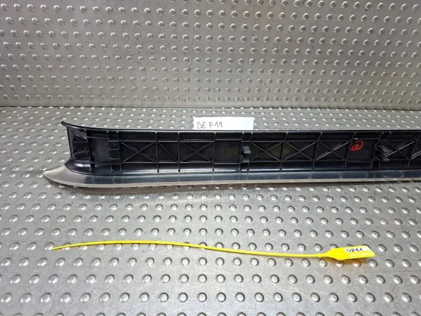 OEM S25165946 Bakre höger tröskellist Bentley Continental image 4