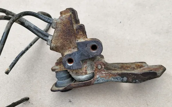 VW Transporter T4 Remkrachtregelaar OE Bosch 7D0612503 image 2