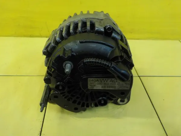 A3 8P LEON SUPERB ALTEA TOLEDO 1.4 TFSI Vaihtovirtageneraattori 03C903023C image 4