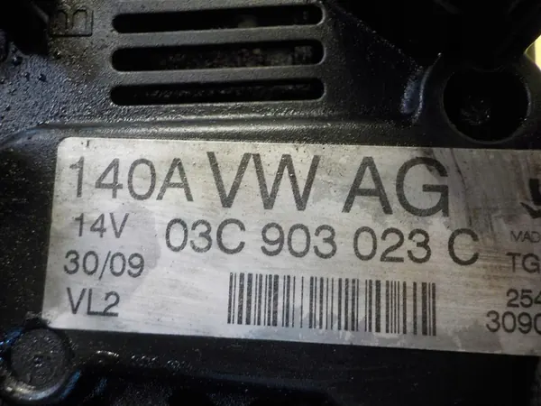 A3 8P LEON SUPERB ALTEA TOLEDO 1.4 TFSI Vaihtovirtageneraattori 03C903023C image 5