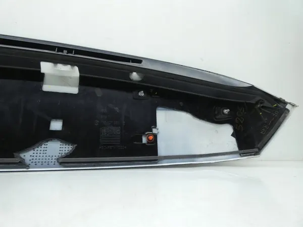 Spoiler OEM 1K8827933E para VW Scirocco III - Porta-malas image 7