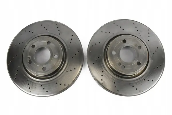 Front Brake Discs and Pads 330mm Mercedes GLA H247 W177 C118 image 2