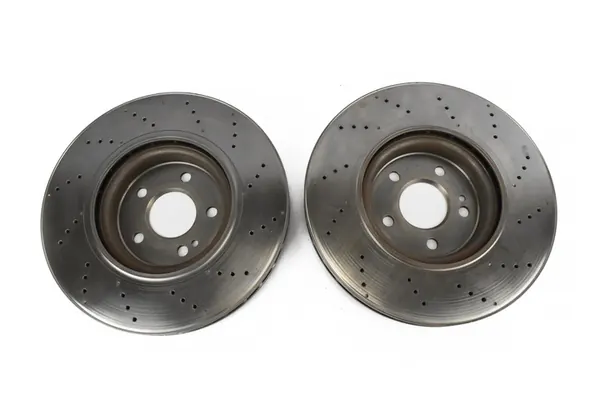 Front Brake Discs and Pads 330mm Mercedes GLA H247 W177 C118 image 3