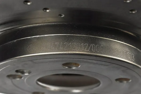 Front Brake Discs and Pads 330mm Mercedes GLA H247 W177 C118 image 4