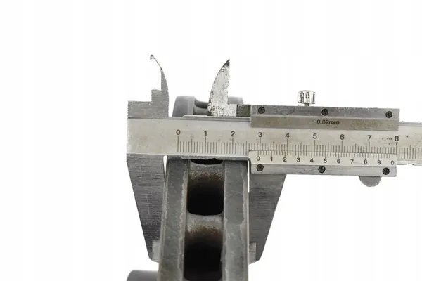 Front Brake Discs and Pads 330mm Mercedes GLA H247 W177 C118 image 5